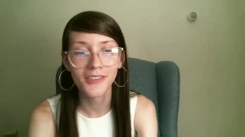 Elisabeth online show from 09/17/25, 04:14