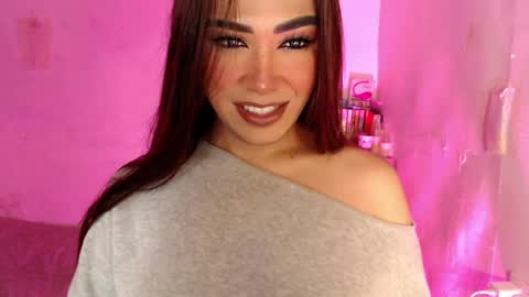 Snapshot of ts_romantika69 chatting on 07/20/26, 05:37 The Girl Named Romantika online show from 07/20/26, 05:37