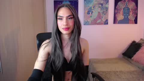 TS Alexa Feet online show from 01/14/26, 02:39