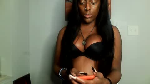 Snapshot of tsamberwhite007 chatting on 01/21/25, 05:05 Amber White online show from 01/21/25, 05:05