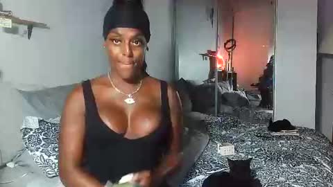 Snapshot of tsamberwhite007 chatting on 09/09/25, 03:39 Amber White online show from 09/09/25, 03:39