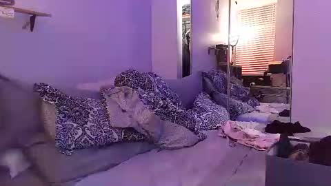 Snapshot of tsamberwhite007 chatting on 09/15/25, 06:57 Amber White online show from 09/15/25, 06:57