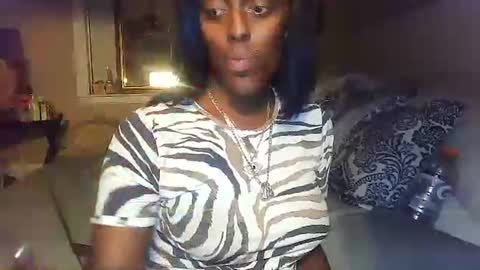 Amber White online show from 11/19/25, 03:06