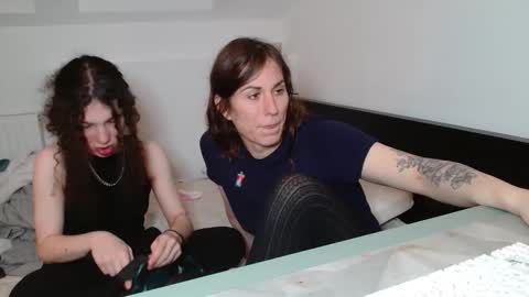 TSBubbles online show from 12/04/25, 10:07