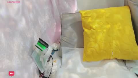 Anne Bebe online show from 03/31/26, 11:49