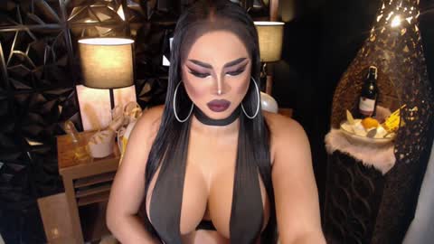 Snapshot of tsdarkdevon chatting on 01/13/25, 04:18 tsdarkdevon online show from 01/13/25, 04:18