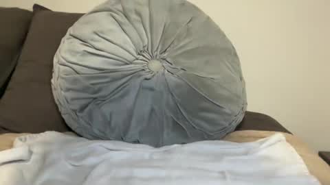 Snapshot of tsj777 chatting on 10/04/25, 03:26 tsj777 online show from 10/04/25, 03:26