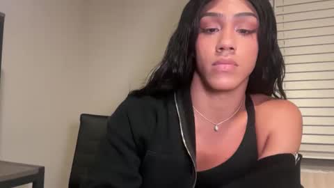 Snapshot of tsj777 chatting on 10/25/25, 12:40 tsj777 online show from 10/25/25, 12:40