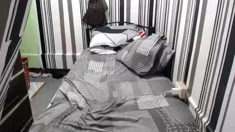 tsjussy online show from 10/18/25, 04:30