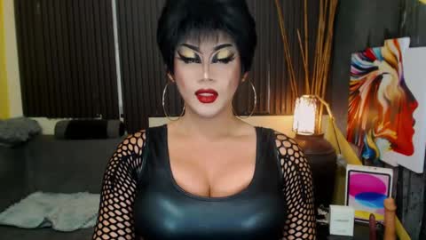 Nicoleeee online show from 05/06/26, 11:10