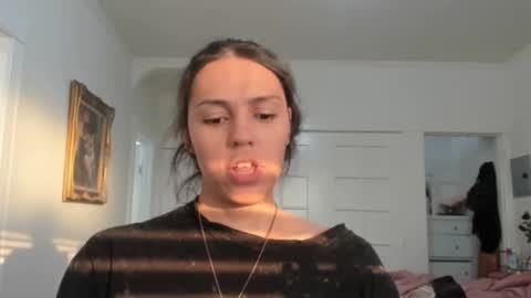 Ts Mary Jane online show from 12/22/25, 12:18