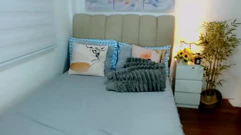 Graciella online show from 12/20/25, 04:19