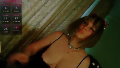 Annika online show from 07/28/26, 10:54