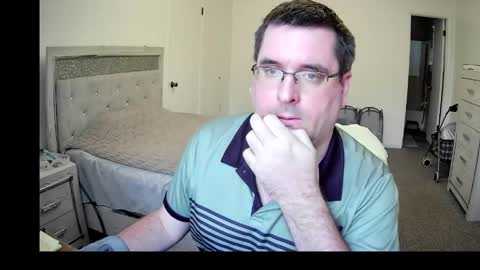 Snapshot of tstwbtsb chatting on 04/28/26, 03:39 tstwbtsb online show from 04/28/26, 03:39