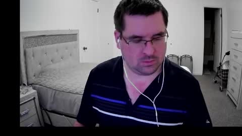 Snapshot of tstwbtsb chatting on 05/01/26, 12:15 tstwbtsb online show from 05/01/26, 12:15