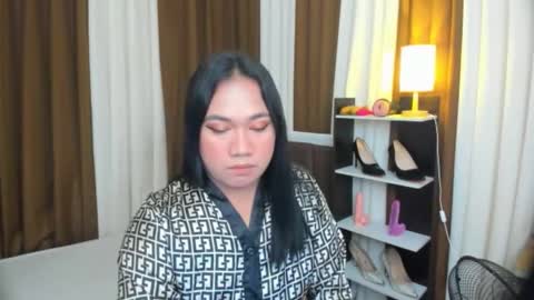 Snapshot of tsuncutkaren chatting on 09/24/25, 04:43 Karen Oquio online show from 09/24/25, 04:43