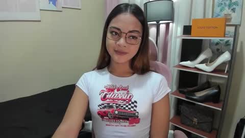 Snapshot of tsuncutrhein chatting on 10/02/25, 06:26 tsuncutrhein online show from 10/02/25, 06:26