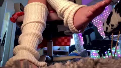 MOCHI NEXT DOOR online show from 09/10/25, 06:52