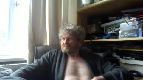 Snapshot of ttb2769 chatting on 05/09/26, 06:40 ttb2769 online show from 05/09/26, 06:40