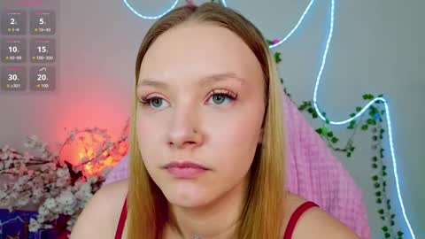 Snapshot of ttheodora chatting on 04/05/26, 08:00 Theo online show from 04/05/26, 08:00