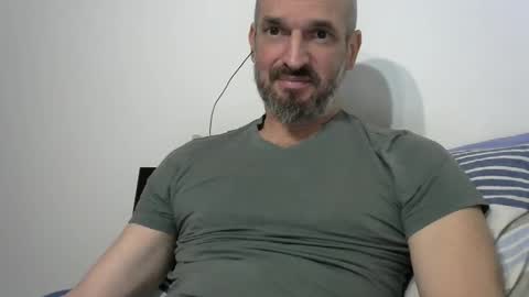 Snapshot of tu_bomberono chatting on 01/15/25, 08:37 tu_bomberono online show from 01/15/25, 08:37
