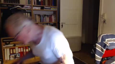 Snapshot of tubaist chatting on 03/01/25, 07:59 FINN but call me NANNA online show from 03/01/25, 07:59