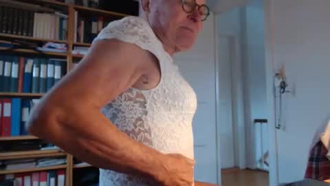 FINN but call me NANNA online show from 11/20/25, 11:43