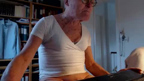 FINN but call me NANNA online show from 12/02/25, 12:54