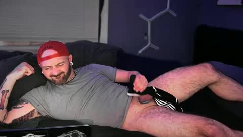 tucker_pdmax online show from 04/11/26, 05:06