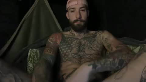 Tuhands online show from 11/14/25, 06:45