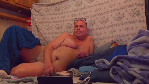 Snapshot of tumbafox1 chatting on 05/04/26, 01:56 tumbafox1 online show from 05/04/26, 01:56