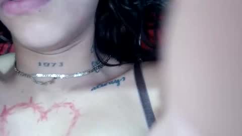 tunenacaliente online show from 11/14/25, 03:33