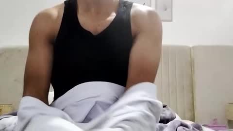 Snapshot of tunisiensexyguy chatting on 12/23/24, 04:22 TunisienSexyGuy online show from 12/23/24, 04:22