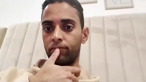 Snapshot of tunisiensexyguy chatting on 02/10/25, 07:38 TunisienSexyGuy online show from 02/10/25, 07:38