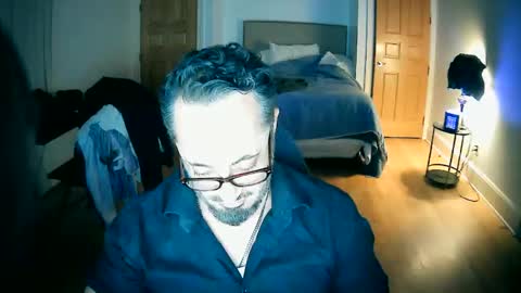 tuscan_taurus online show from 10/23/25, 07:07