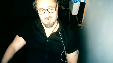 Snapshot of tuscan_taurus chatting on 06/18/26, 09:14 tuscan_taurus online show from 06/18/26, 09:14