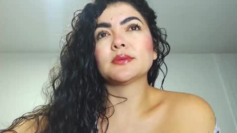tuti online show from 09/28/25, 02:28