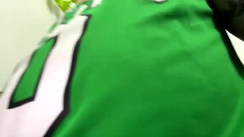 tuvo611077 online show from 01/02/25, 12:02