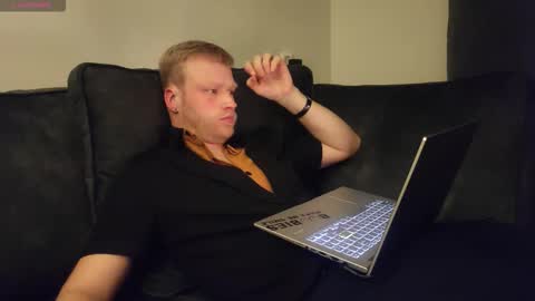 Snapshot of tvb199 chatting on 01/16/26, 06:45 tvb199 online show from 01/16/26, 06:45