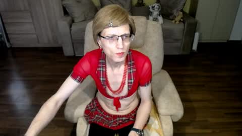 Clementine online show from 03/25/26, 07:47