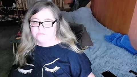 Lana online show from 03/04/25, 08:57