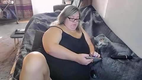 Lana online show from 09/28/25, 12:49