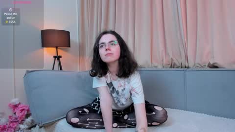 twannathidphy online show from 03/25/26, 02:12