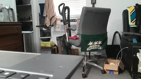 Tweeter74 online show from 10/03/25, 04:37