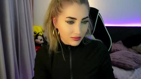 MayCarrey online show from 03/02/26, 11:11