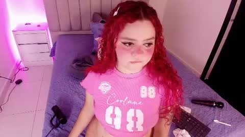 Snapshot of twiggy_sw chatting on 07/09/26, 03:10 Twiggy online show from 07/09/26, 03:10