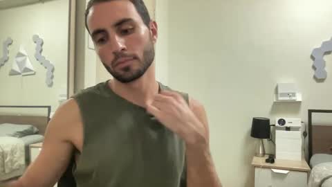 Snapshot of twikboy chatting on 02/04/25, 11:38 Twinkboy online show from 02/04/25, 11:38