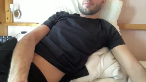 Snapshot of twikboy chatting on 02/22/26, 10:47 Twinkboy online show from 02/22/26, 10:47