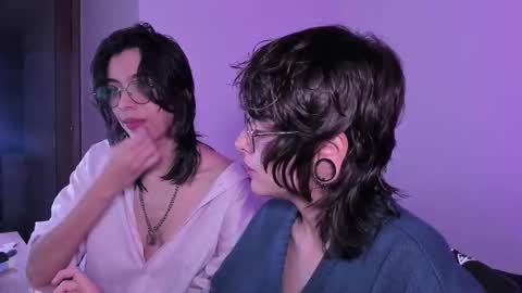 Eve  Lili online show from 10/24/25, 11:12