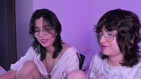 Eve  Lili online show from 11/04/25, 11:48